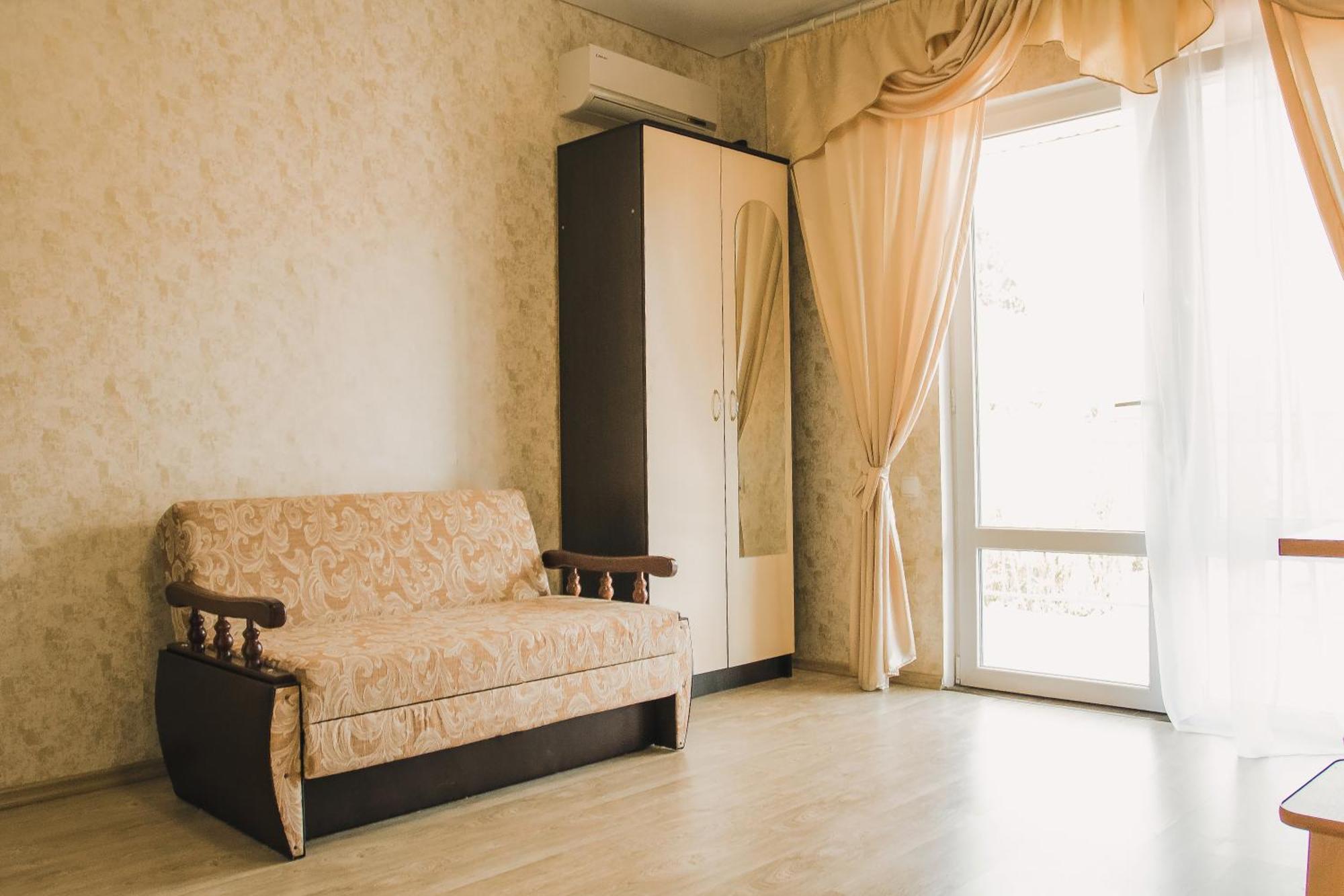 Balcony Hotel Zaliznyy Port Room photo