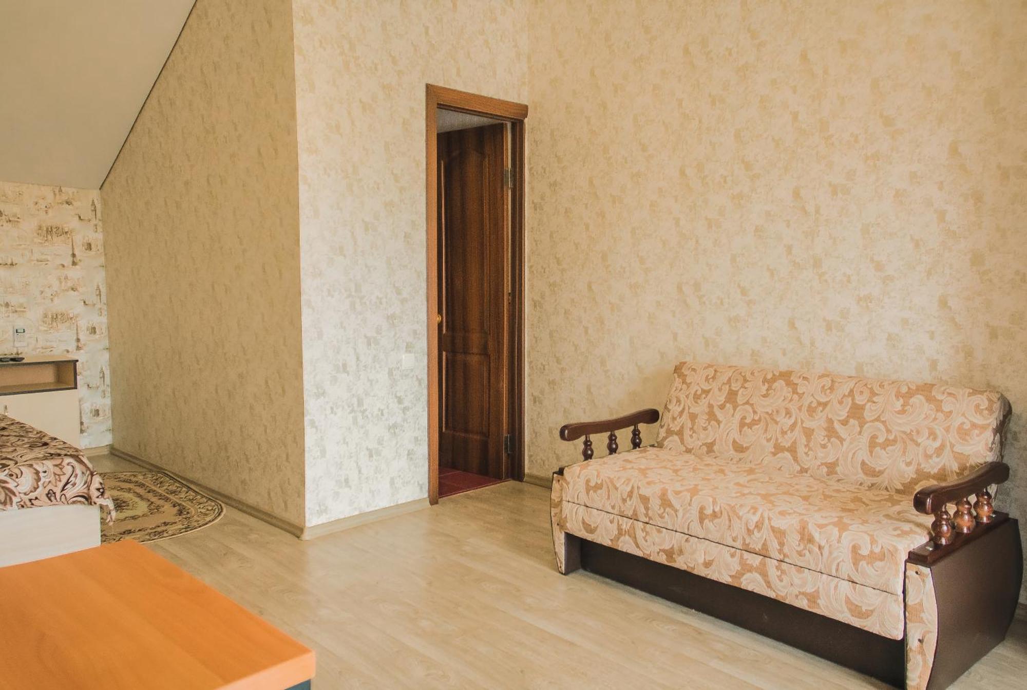 Balcony Hotel Zaliznyy Port Room photo